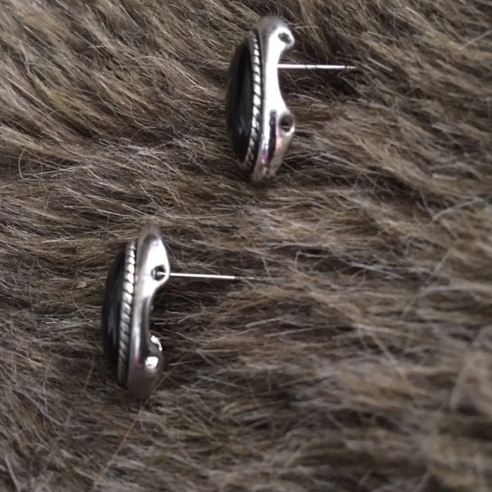 Vintage silver tone black cabochon glass earrings